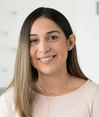 Alejandra L.